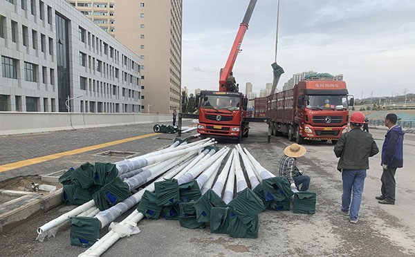 农村哈密太阳能路灯安装全解析：庭院哈密太阳能路灯施工指南